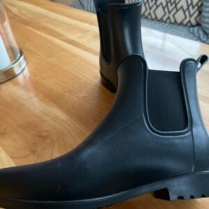 Black Waterproof Chelsea Boots